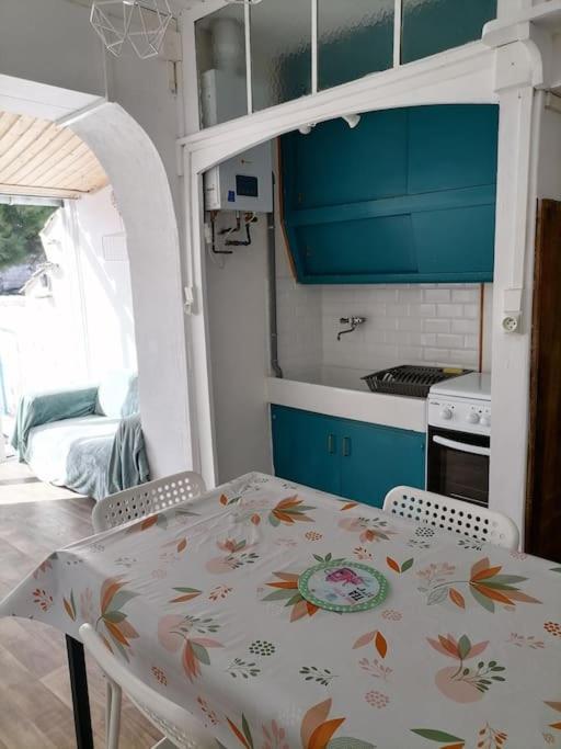 Maison De Pecheur Cour Privee En Centre Ville Saint Gilles Croix de vie Bagian luar foto